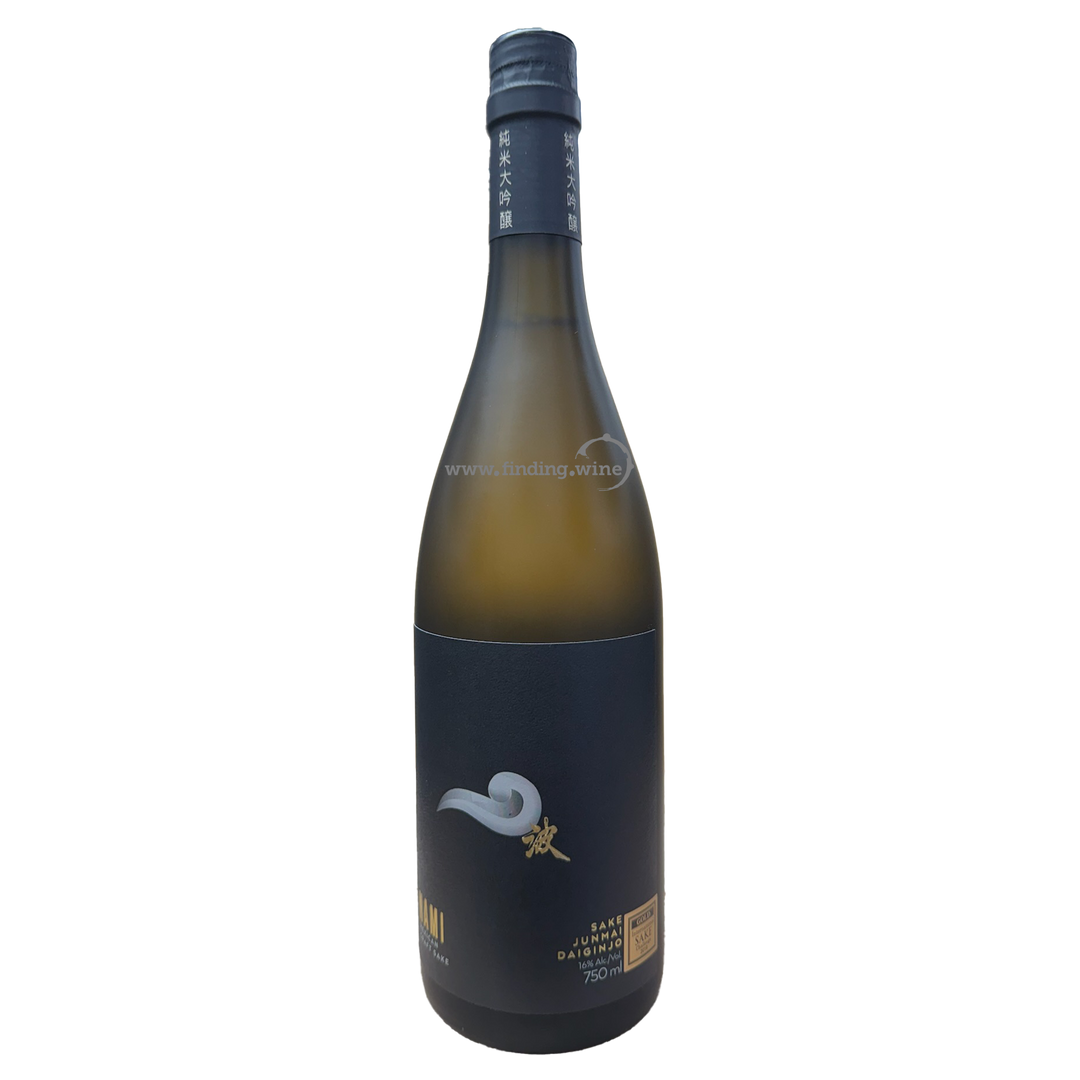 Nami Sake - NV - Junmai Daiginjo - 750 ml.